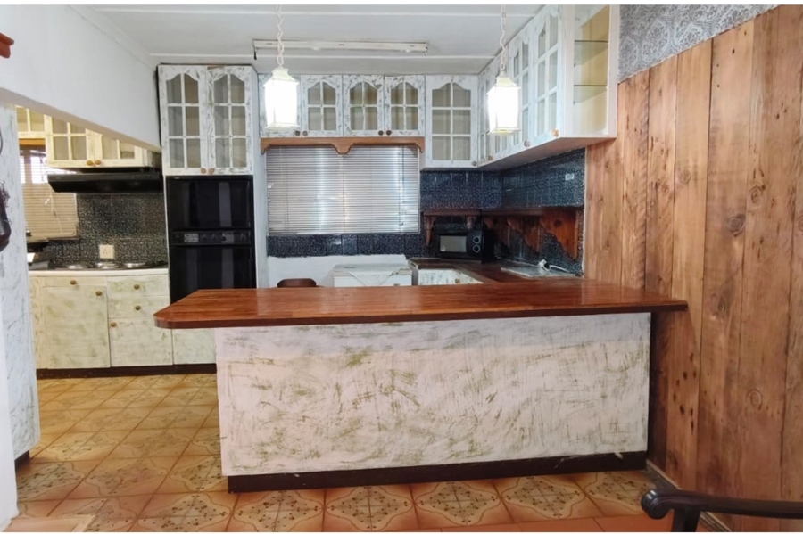 To Let 4 Bedroom Property for Rent in Pacaltsdorp Western Cape